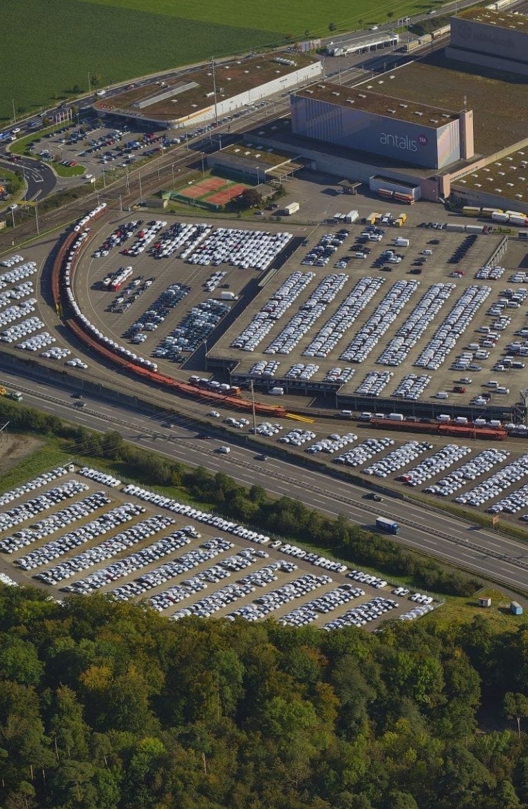 4000 Neuwagen stehen täglich im Fahrzeuglogistikzentrum Lupfig - Blog der AMAG Group AG 5