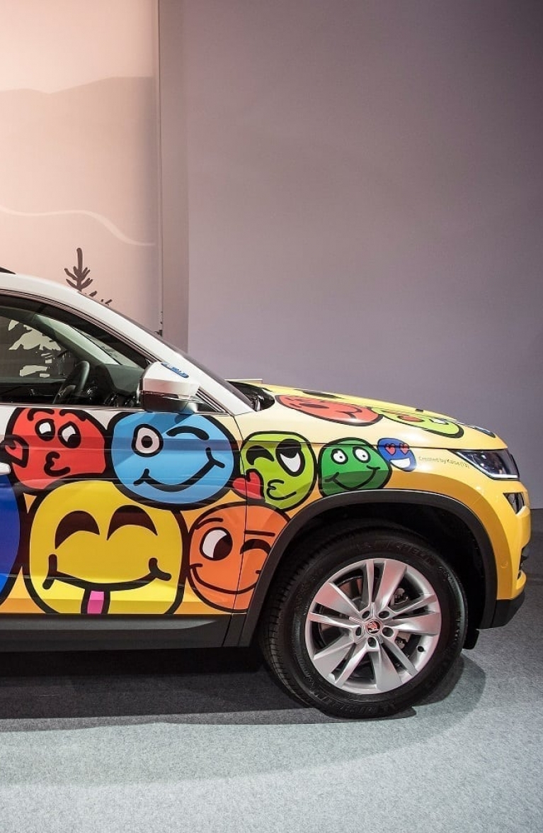 Enthüllung des ŠKODA KODIAQ für die Theodora Stiftung an der Auto Züri 2017
