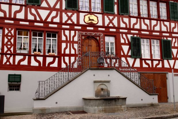 Grand Tour of Switzerland: Marthalen avec ses nombreuses maisons à colombages