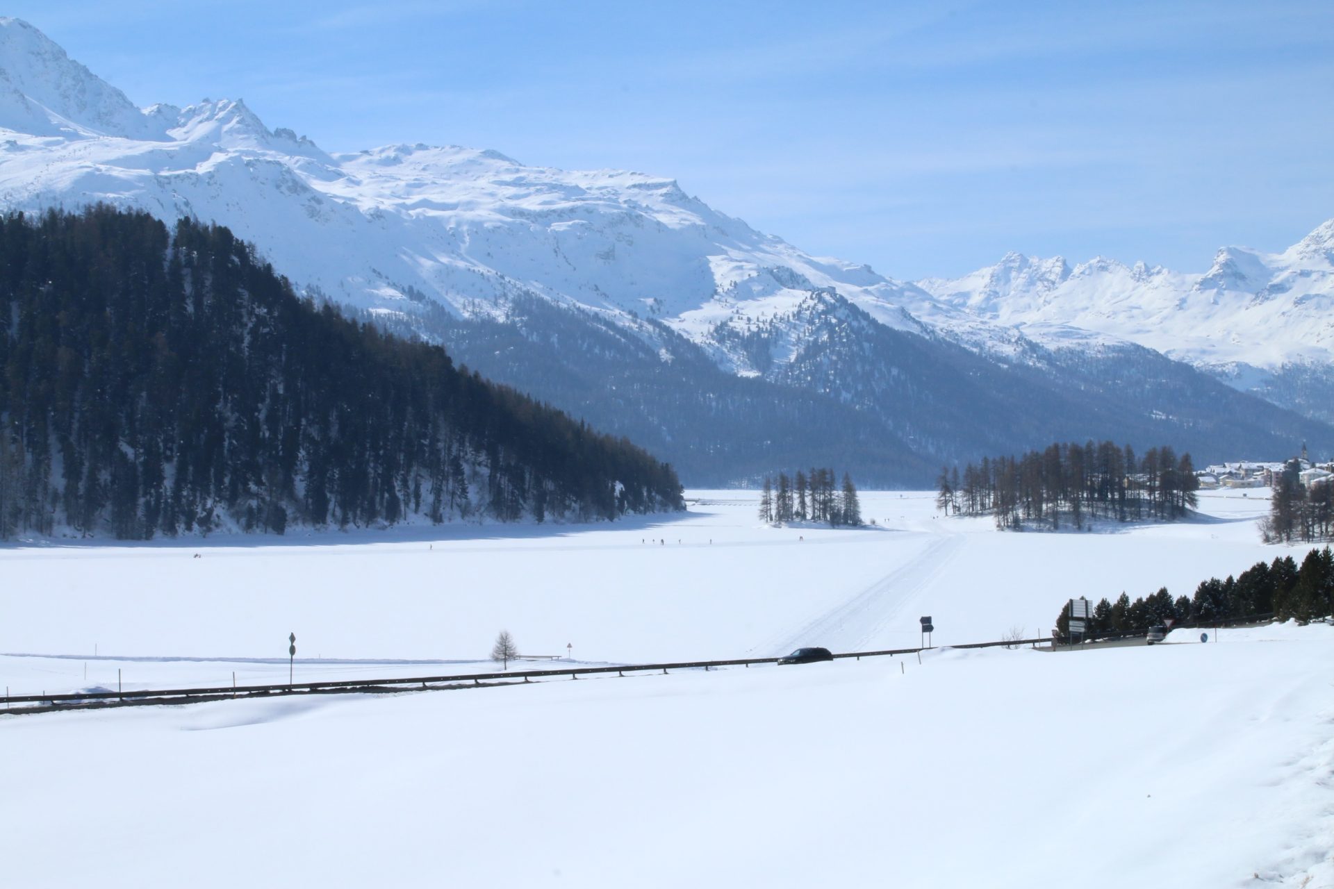 Silvaplandersee und Champfèrsee verschneit im März