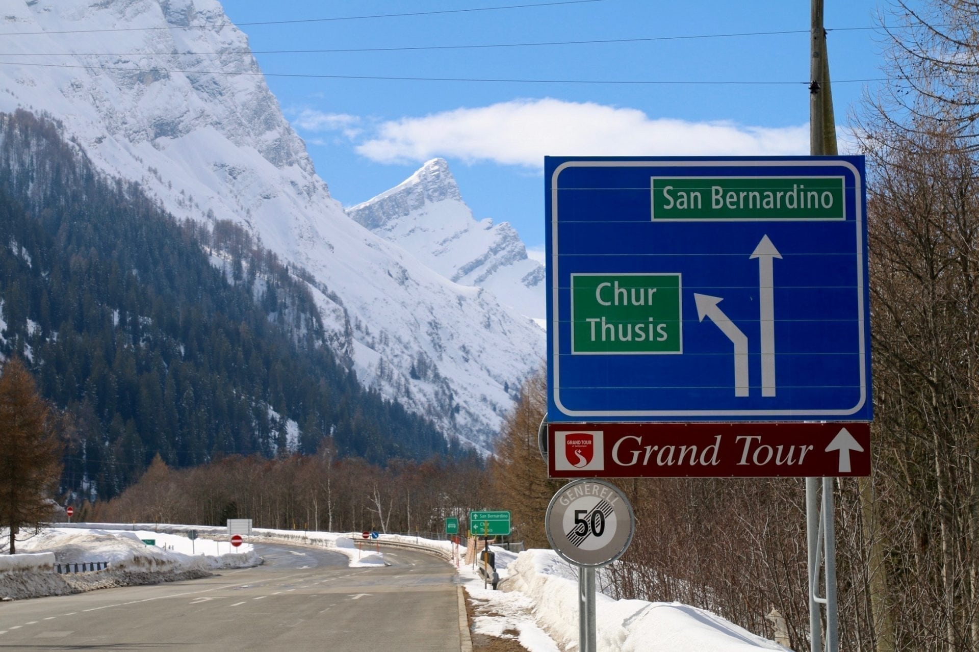 Wegweiser Grand Tour of Switzerland