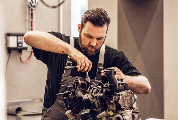 Darko Bilic, Automobil-Fachmann in der AMAG Autowelt Zürich. Das Ergebnis des Shootings lässt sich sehen.