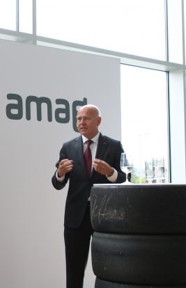 Morten Hannesbo, CEO AMAG Group AG, sieht einige Parallelen zwischen der Führung eines Unternehmens und einer Fussballmannschaft.