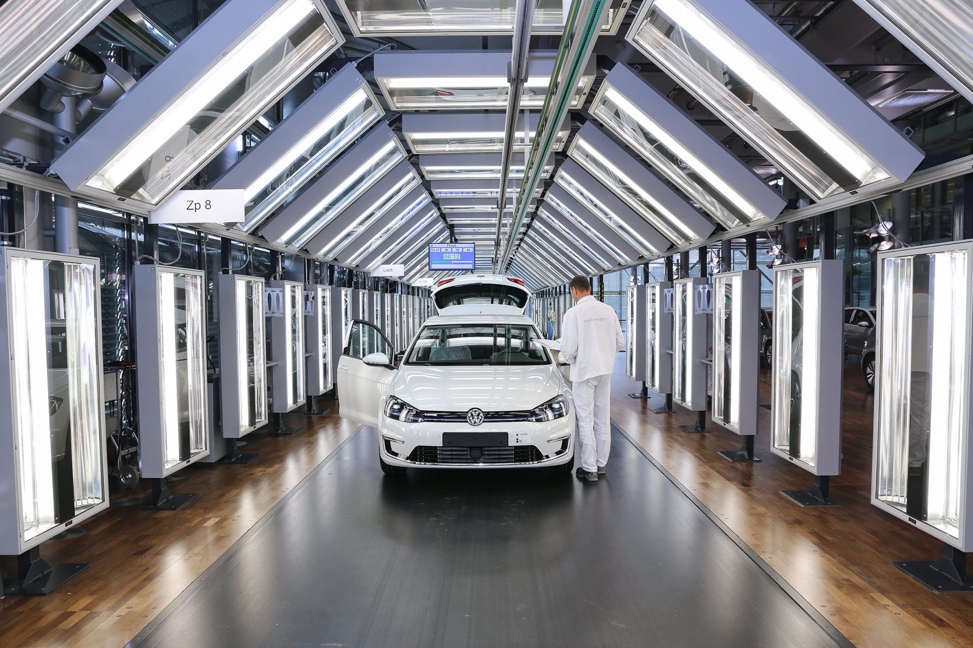Am Puls der Elektromobilität – zu Besuch in der Gläsernen Manufaktur - Blog der AMAG Group AG 3