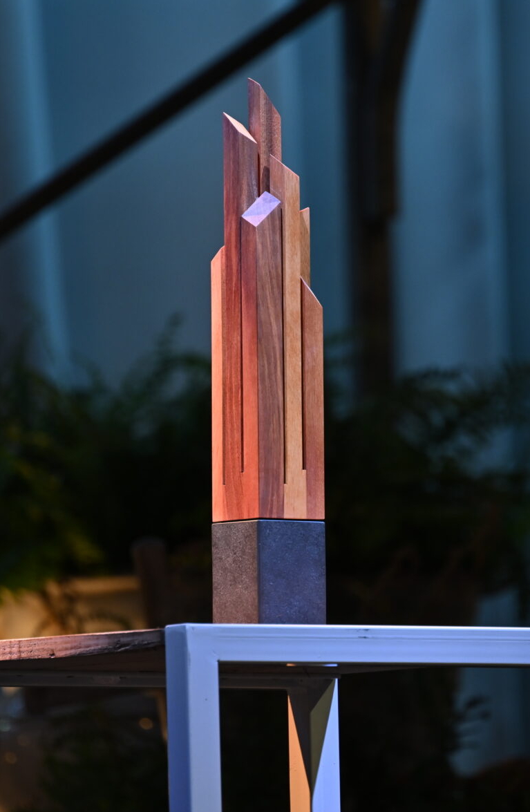 Der Bergkristall aus Holz: die Herstellung der Family Business Award Trophäe - Blog der AMAG Group AG 9