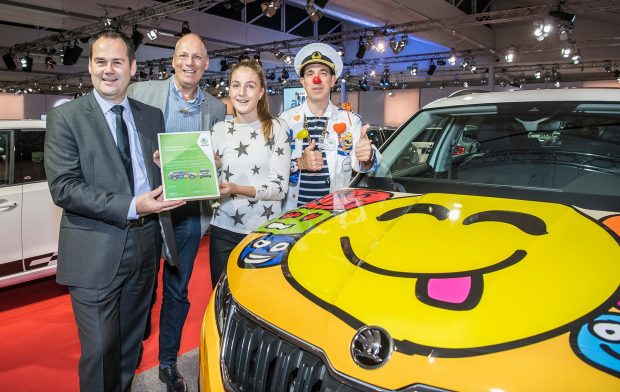 Dévoilement du ŠKODA KODIAQ pour la Fondation Théodora au salon «Züri 2017»