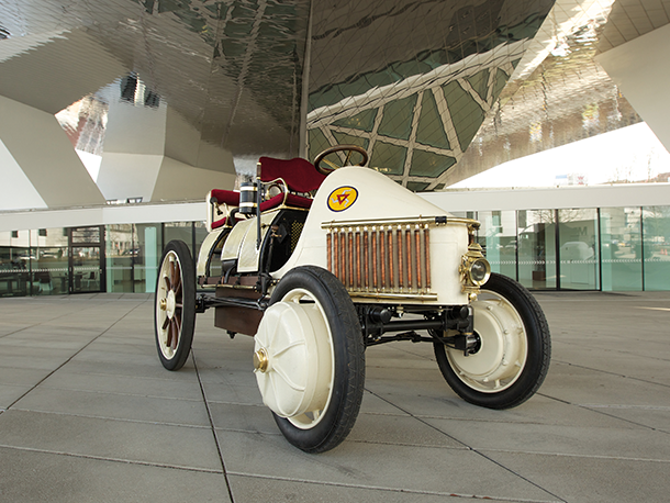 La Lohner-Porsche